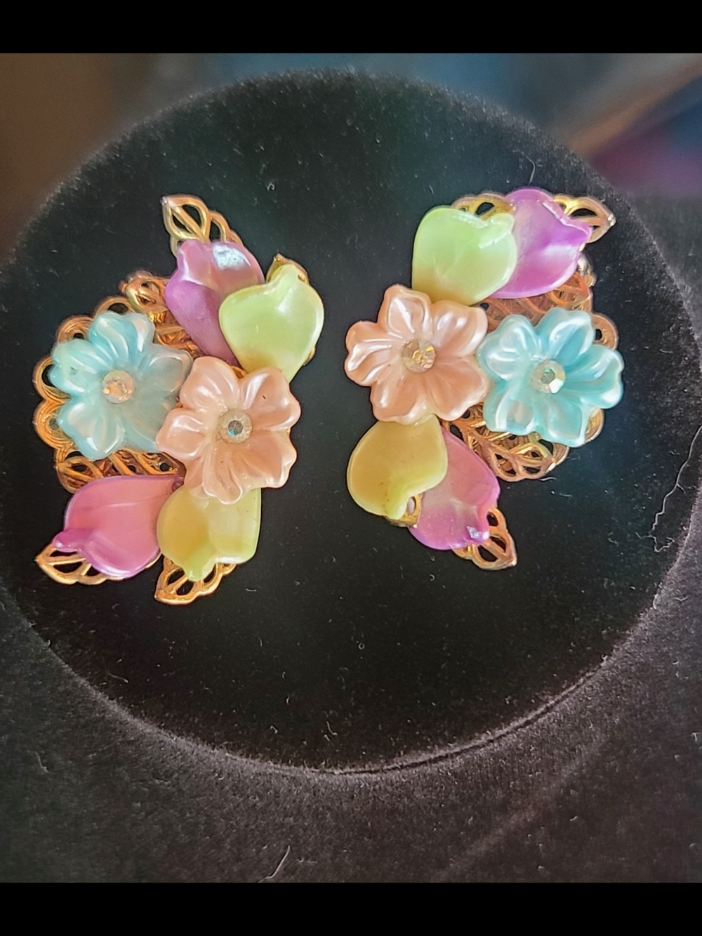 Source Unknown Pastel Multicolor Floral Clip-On Earrings
